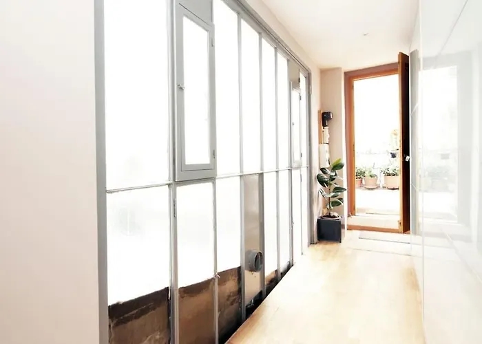 Apartmán Exotic Loft In Montmartre + Terrace !
